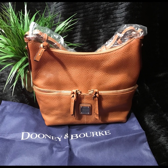 Dooney & Bourke Handbags - DOONEY & BOURKE Purse Dooney & Bourke Handbags - DOONEY & BOURKE Purse